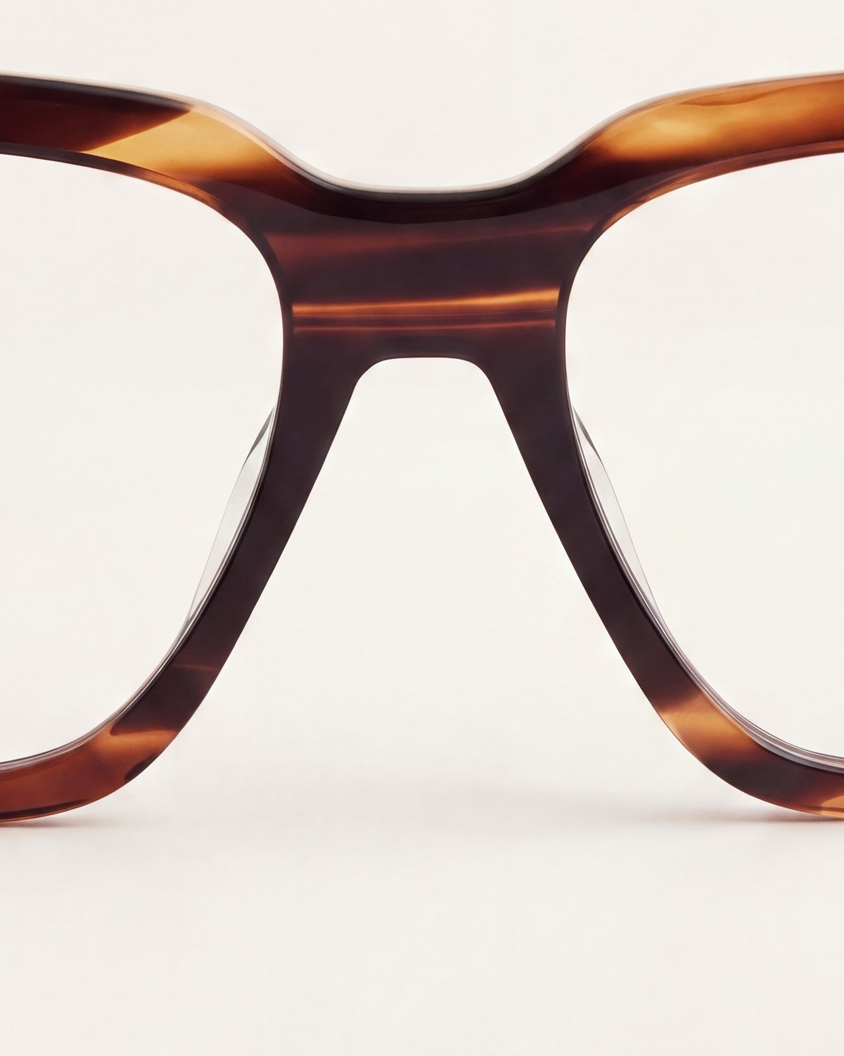 Therese Dark Brown Readers, detail