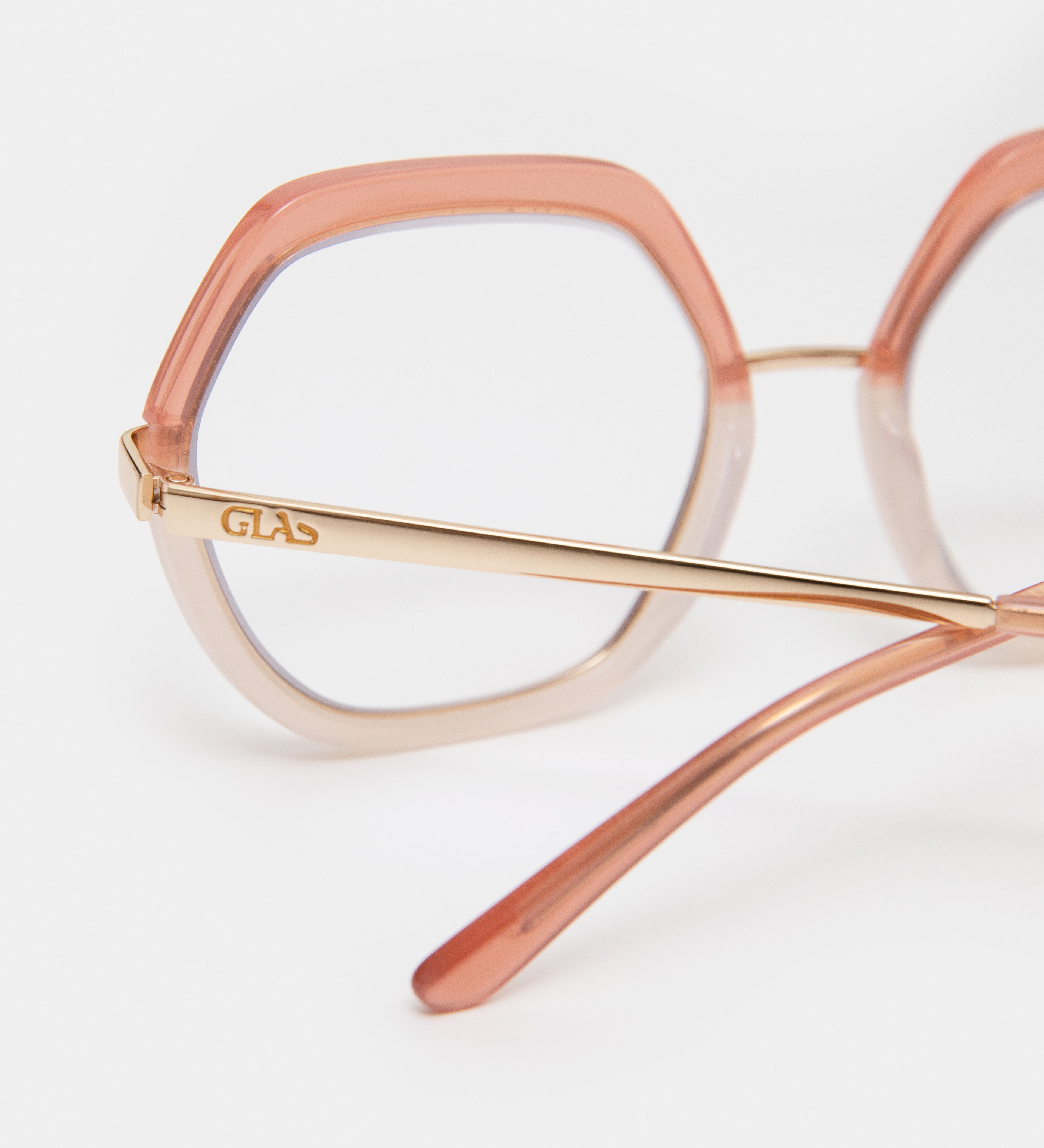 Marlene Raspberry Blue Light